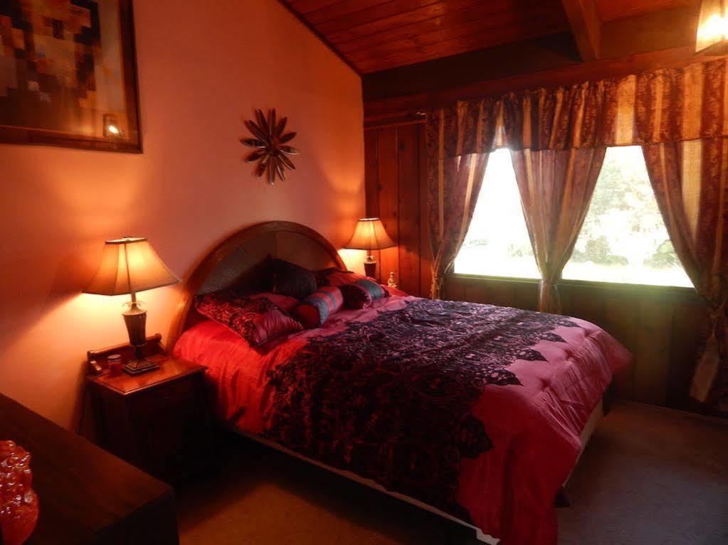 Fern Forest Getaway Волкано Экстерьер фото